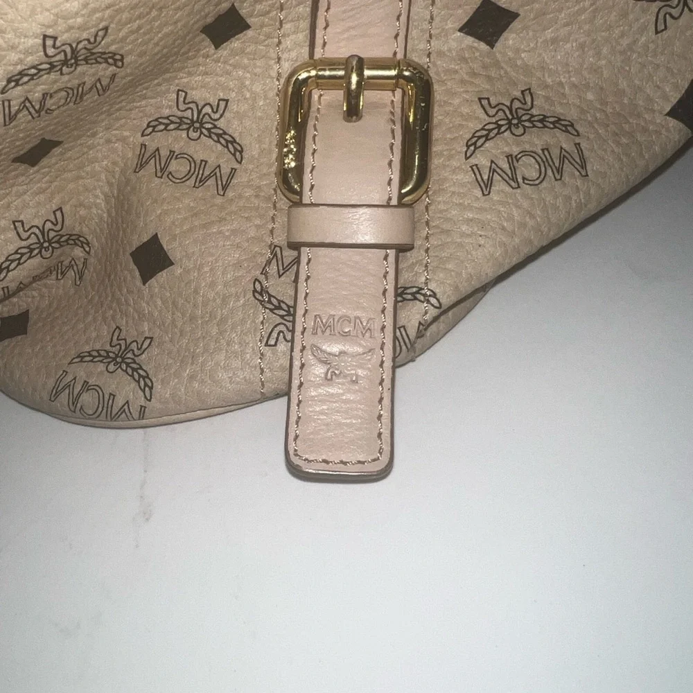 1813 MCM Tan Shoulder Bag